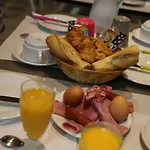 Des Arenes Hotel 3*