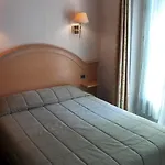 Des Arenes Hotel Paryż