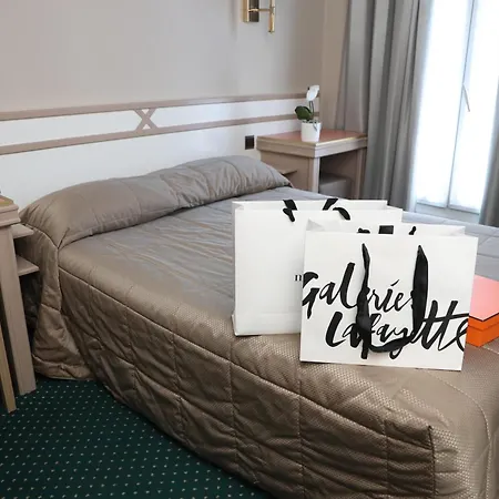 Des Arenes 3* Parijs