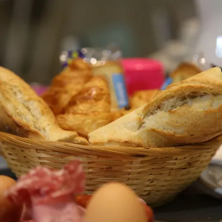 Des Arenes 3* Parijs