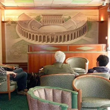 Hotel Des Arenes París