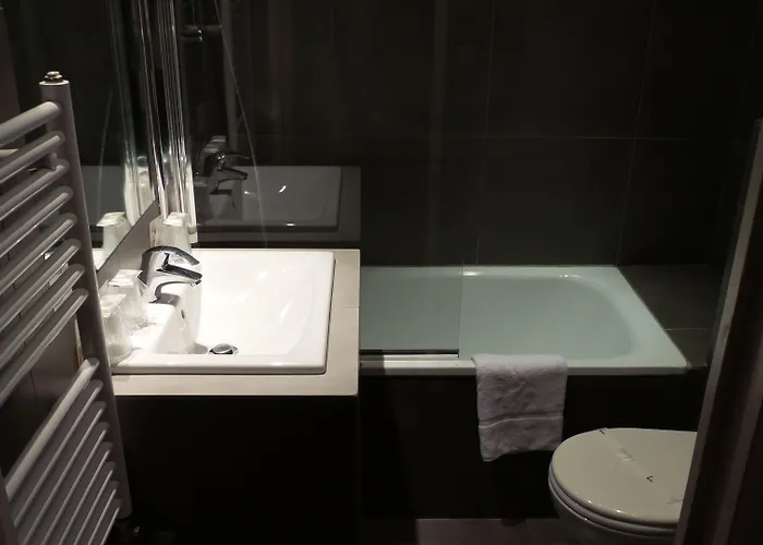 Des Arenes Hotel 3*