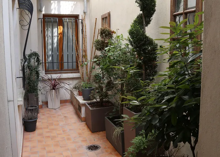 ديزارين فندق باريس