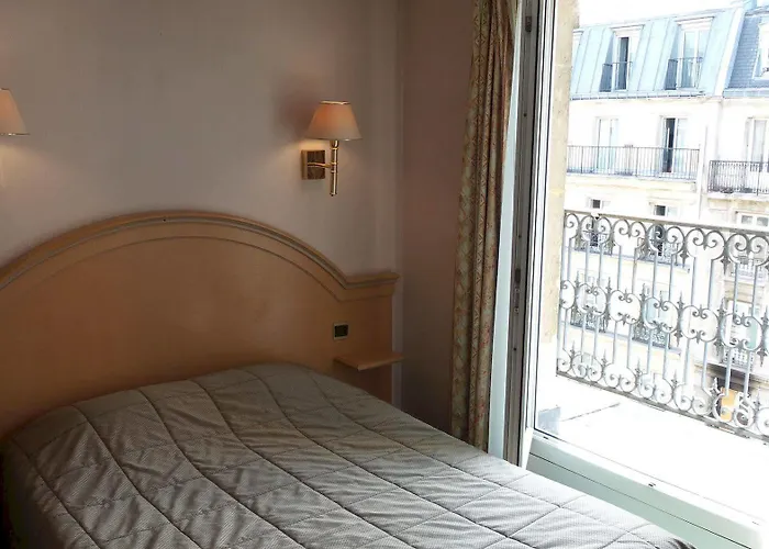 Des Arenes 3* París