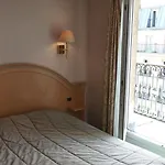 阿尔纳酒店 3* 巴黎